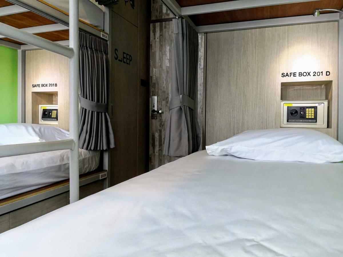 Asleep By Lantana Hostel Pattaya Bagian luar foto