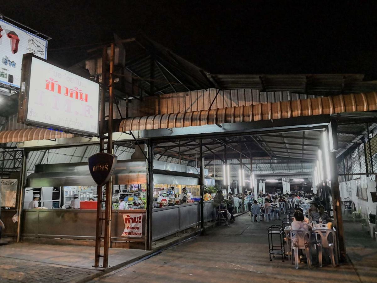 Asleep By Lantana Hostel Pattaya Bagian luar foto